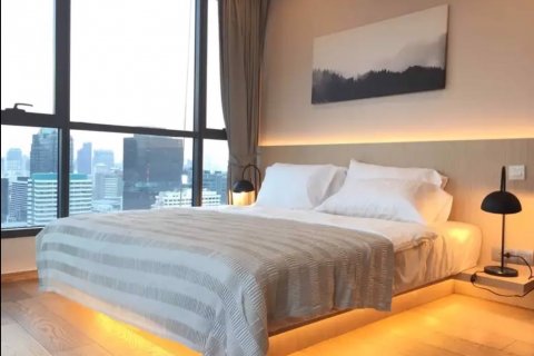 Condominio de 2 dormitorios en Ratchathewi, Bangkok, Tailandia № 100044 - foto 5