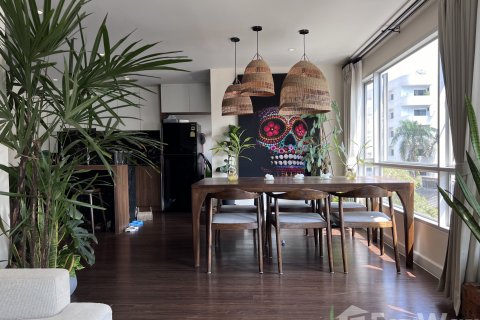 Condominio de 1 dormitorio en Yan Nawa, Bangkok, Tailandia № 123820 - foto 15