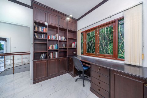 Casa de 4 dormitorios en Ko Samui, Tailandia № 123825 - foto 7