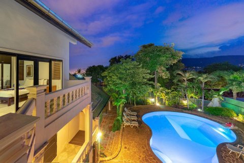 Casa de 4 dormitorios en Ko Samui, Tailandia № 123825 - foto 16
