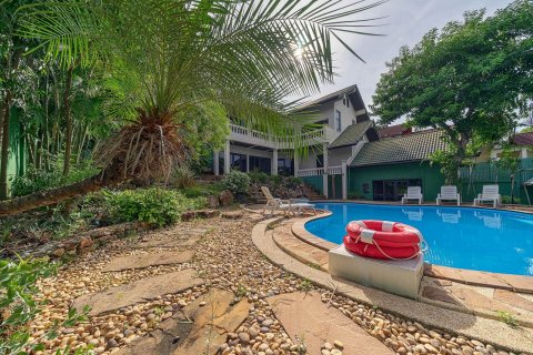 Casa de 4 dormitorios en Ko Samui, Tailandia № 123825 - foto 3
