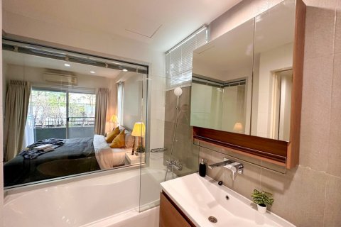 Condominio de 2 dormitorios en Bangkok, Tailandia № 110971 - foto 13