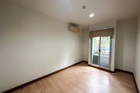 Condominio de 2 dormitorios en Bangkok, Tailandia № 110971 - foto 15