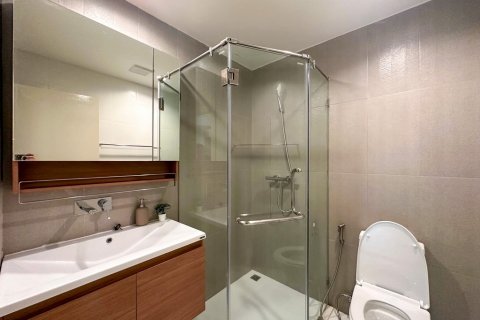 Condominio de 2 dormitorios en Bangkok, Tailandia № 110971 - foto 17