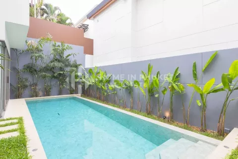 Casa de 3 dormitorios en Phuket, Tailandia № 130979 - foto 3