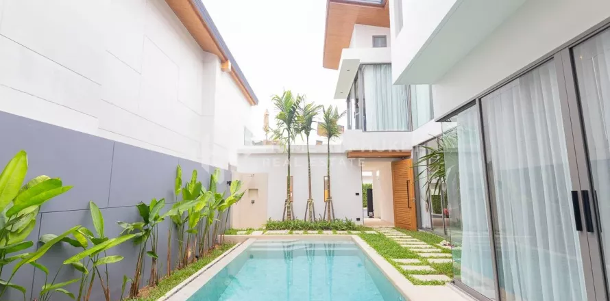 Casa de 3 dormitorios en Phuket, Tailandia № 130979