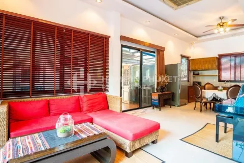 Casa de 3 dormitorios en Chalong, Tailandia № 130978 - foto 8