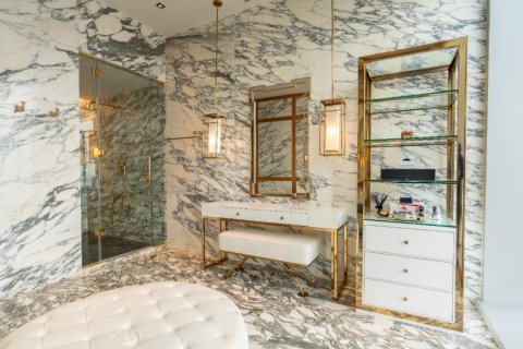 Condominio de 3 dormitorios en Bang Rak, Bangkok, Tailandia № 123736 - foto 12