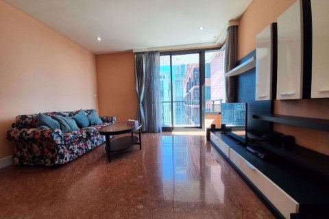 Condominio de 2 dormitorios en Bangkok, Tailandia en Aguston Sukhumvit 22  № 111222
