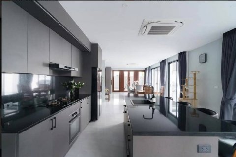 Villa in Phuket, Thailand 6 Schlafzimmer № 124584 - Foto 9
