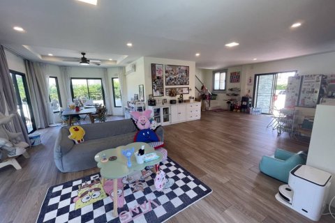 Chalet de 3 dormitorios en Hua Hin, Tailandia № 124473 - foto 6