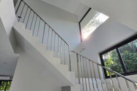 Chalet de 4 dormitorios en Phuket, Tailandia № 124468 - foto 9