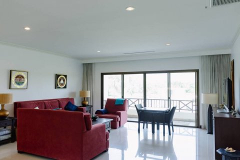 Condominio de 3 dormitorios en Cha-am, Tailandia № 124382 - foto 2