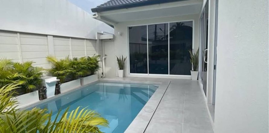 Chalet de 3 dormitorios en Kathu, Tailandia № 124381