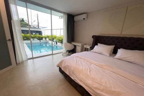 Chalet de 3 dormitorios en Kathu, Tailandia № 124381 - foto 8