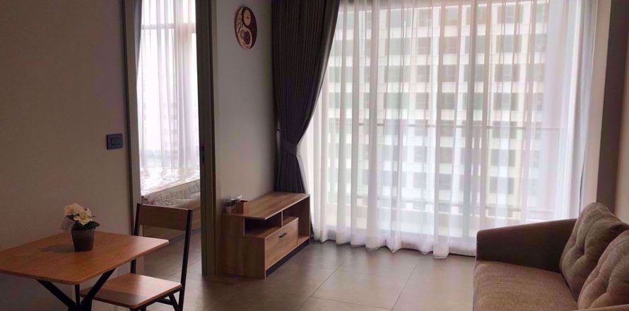Condo à Bangkok, Thaïlande, 1 chambre à The Lofts Asoke № 77891