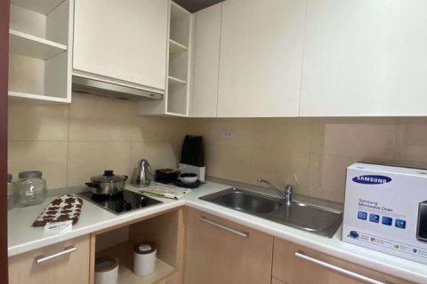 Condominio de 2 dormitorios en Phra Khanong, Bangkok, Tailandia № 76055 - foto 3