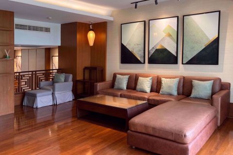 บ้านในวัฒนา, กรุงเทพฯ, ประเทศไทย 3 ห้องนอน № 76056