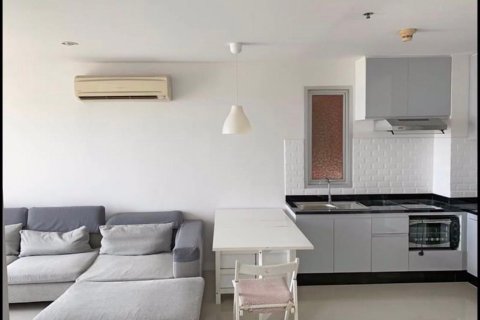 Sobre plano Sukhumvit Plus


 en Bangkok, Tailandia № 47229 - foto 2