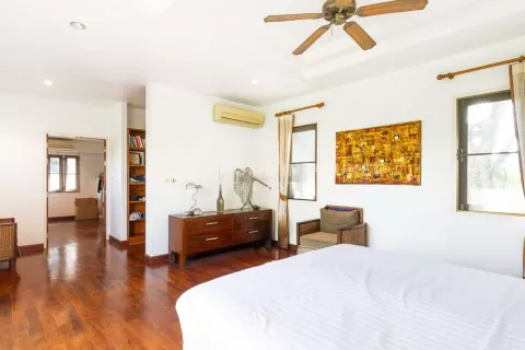 Casa de 3 dormitorios en Rawai, Tailandia № 131745 - foto 17