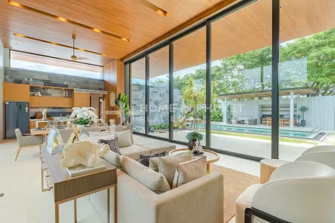 Casa de 4 dormitorios en Phuket, Tailandia № 131746 - foto 3