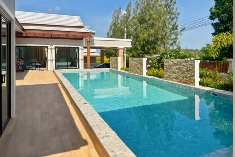 Chalet de 4 dormitorios en Pran Buri, Tailandia № 126003 - foto 3
