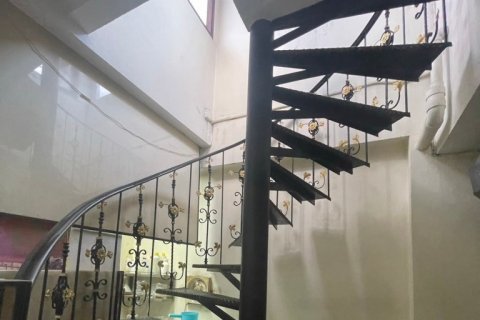 Casa de 5 dormitorios en Bangkok, Tailandia № 81352 - foto 12