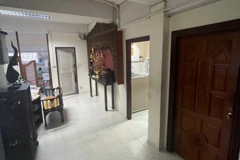 Casa de 5 dormitorios en Bangkok, Tailandia № 81352 - foto 17