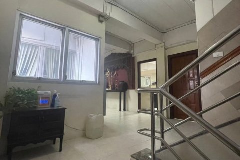 Casa de 5 dormitorios en Bangkok, Tailandia № 81352 - foto 18
