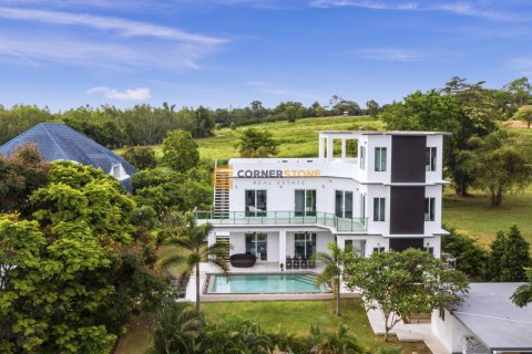 Studio in Chonburi, Thailand № 115859 - photo 2