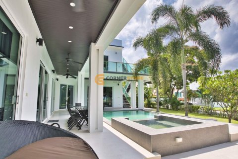 Estudio en Chonburi, Tailandia № 115858 - foto 8