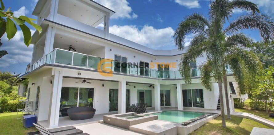 Estudio en Chonburi, Tailandia № 115858