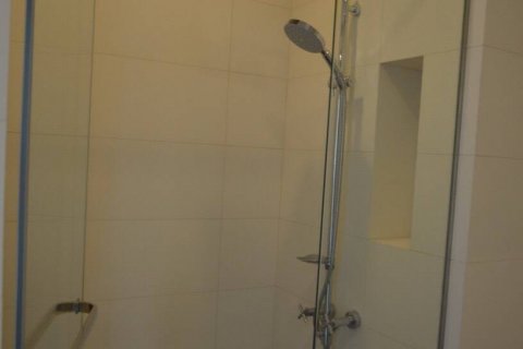 Condominio de 1 dormitorio en Phra Khanong, Bangkok, Tailandia № 143956 - foto 6