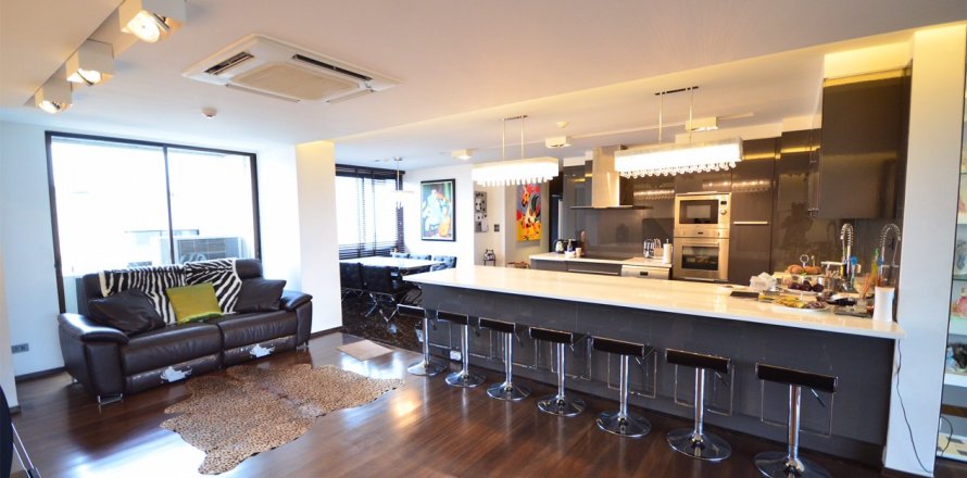 Condominio de 3 dormitorios en Bangkok, Tailandia № 143955