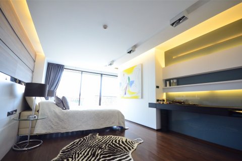 Condominio de 3 dormitorios en Bangkok, Tailandia № 143955 - foto 9