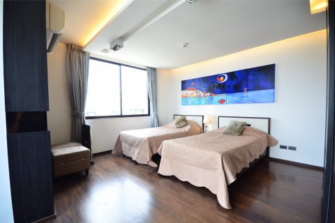 Condominio de 3 dormitorios en Bangkok, Tailandia № 143955 - foto 8