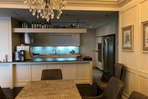 คอนโดมิเนียมในสาทร, กรุงเทพฯ, ประเทศไทย, 3 ห้องนอน № 123705 - รูปถ่าย 2