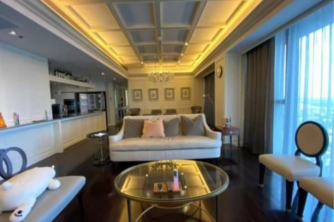 คอนโดมิเนียมในสาทร, กรุงเทพฯ, ประเทศไทย, 3 ห้องนอน № 123705 - รูปถ่าย 10