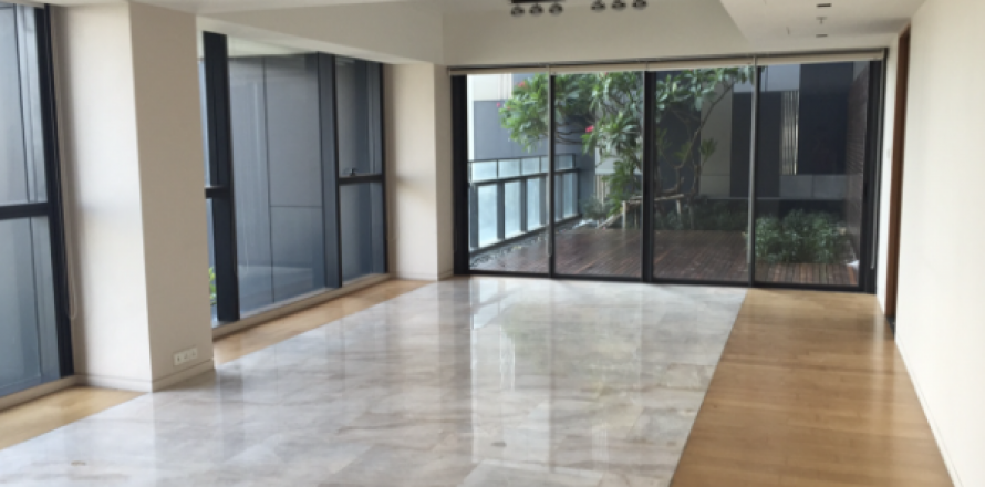 คอนโดมิเนียมในสาทร, กรุงเทพฯ, ประเทศไทย, 3 ห้องนอน № 123704