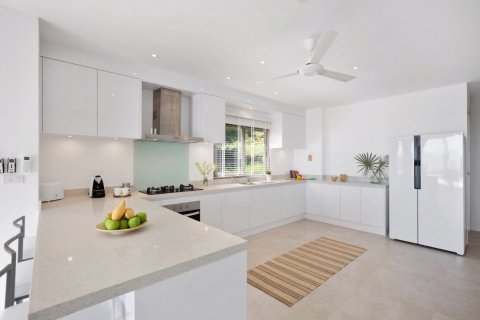 Casa de 4 dormitorios en Ko Samui, Tailandia № 123552 - foto 6