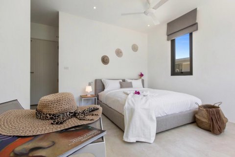 Casa de 4 dormitorios en Ko Samui, Tailandia № 123552 - foto 8