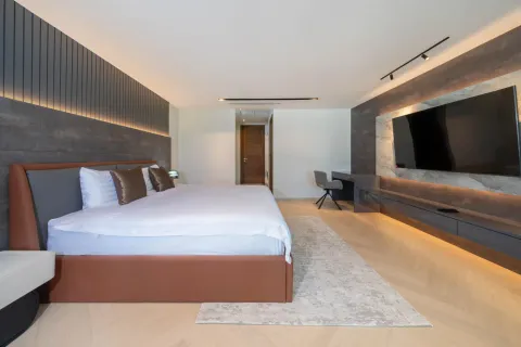 Chalet de 5 dormitorios en Phuket, Tailandia № 123559 - foto 20