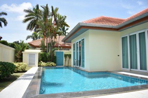Haus in Pattaya, Thailand 4 Schlafzimmer № 123560
