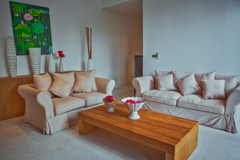 Chalet de 6 dormitorios en Bang Tao, Tailandia № 74270 - foto 26