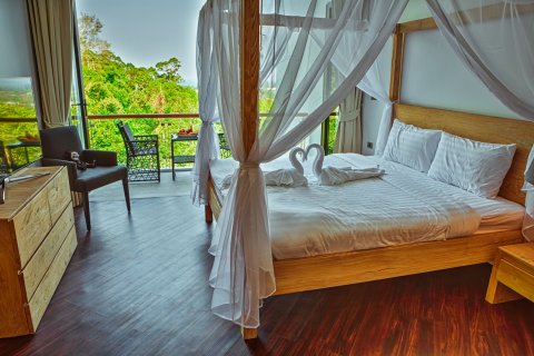 Chalet de 6 dormitorios en Bang Tao, Tailandia № 74270 - foto 18