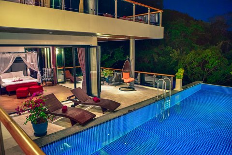 Chalet de 6 dormitorios en Bang Tao, Tailandia № 74270 - foto 16