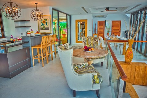 Chalet de 6 dormitorios en Bang Tao, Tailandia № 74270 - foto 12