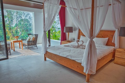 Chalet de 6 dormitorios en Bang Tao, Tailandia № 74270 - foto 24