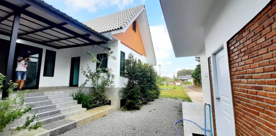 Casa de 3 dormitorios en Chiang Rai, Tailandia № 126695