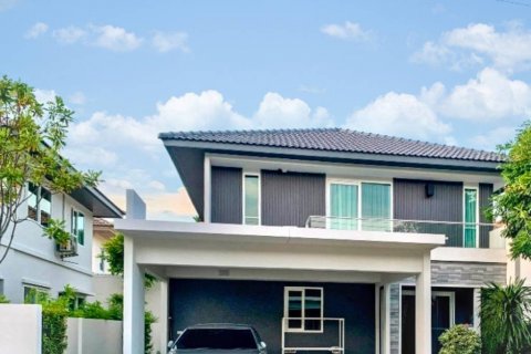 Casa de 3 dormitorios en Bangkok, Tailandia № 126698